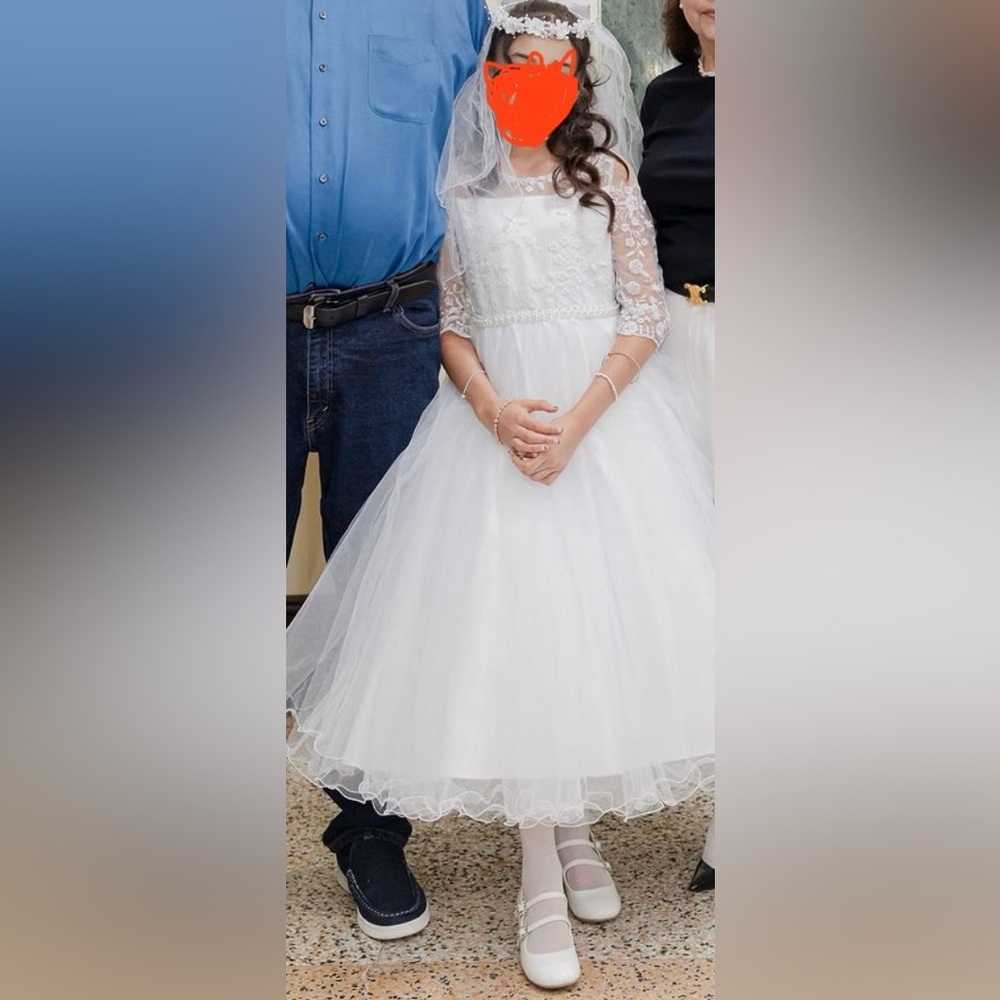 Elegant White Lace Girls Communion Dress